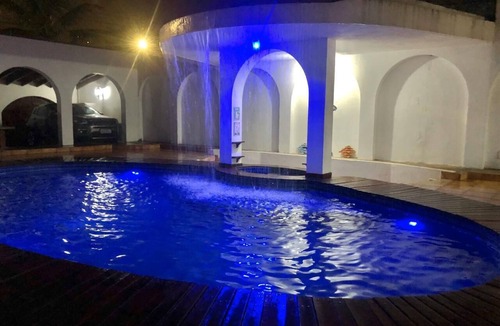 Jardim Centenario House | Beautiful 6-Bedroom House with Pool and BBQ Area - Enseada – Guarujá