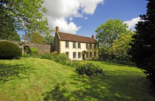 East Horrington House | Beautiful 7 bedroom house hottub wifi