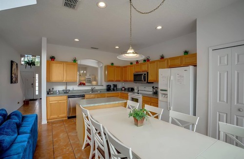 Solana House | Beautiful 7 Bedroom Solana Resorts Villa with Private POOL & SPA .Near Disney