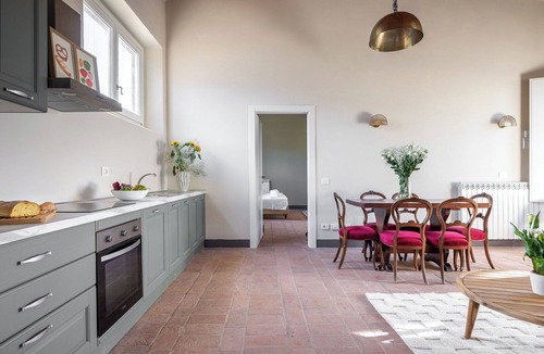 San Pietro in Bossolo Villa | Beautiful apartment in villa for 6 people with WIFI, pool and TV, close to Greve In Chianti