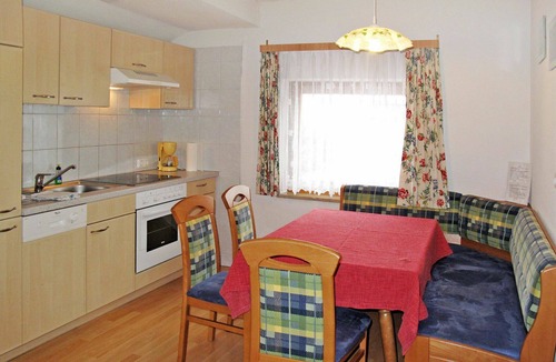 St. Valentin auf der Haide Apartment | Beautiful apartment for 4 guests with WIFI, TV and terrace