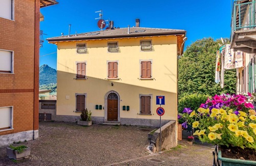San Fedele Intelvi Apartment | Beautiful apartment for 2 people with WIFI, TV and parking