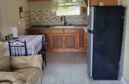 Welches House | Beautiful Air Conditioned Cottage