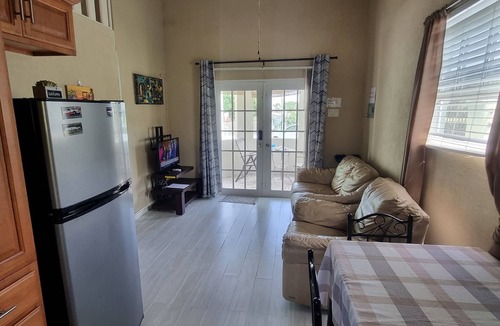 Welches House | Beautiful Air Conditioned Cottage