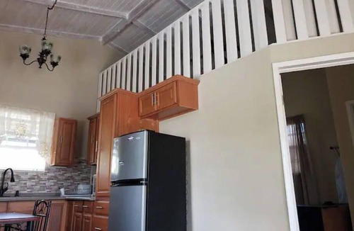 Welches House | Beautiful Air Conditioned Cottage