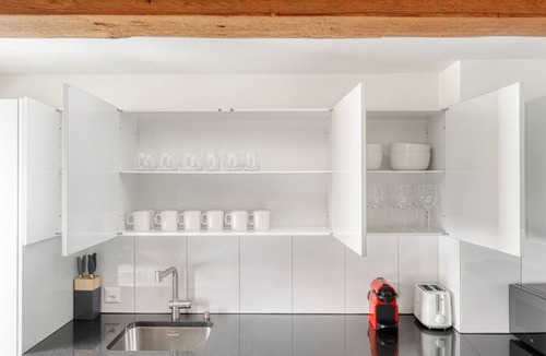 Vorstadte Apartment | Beautiful Am Ring 4.5 Room w/Storage & W/D, by Blueground