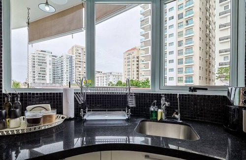 Downtown Santo Domingo Apartment | Beautiful and Comfy City Center 1BR Apt, Full AC, Gym, Near All.