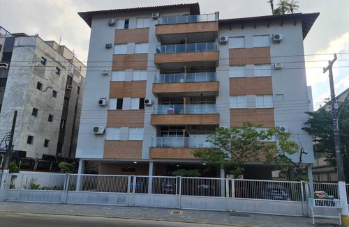 Loteamento Joao Batista Juliao Apartment | Beautiful and comfortable apartment in Guarujá, 250m from Enseada Beach.