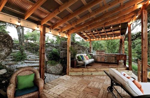 Excelsior Springs House | Beautiful and Luxurious Guest Suite Rental Ideal for Weekend Getaways from Kansas City