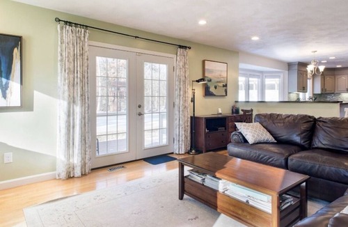 Acton House | Beautiful and spacious 4bdr 3 bath house in Acton
