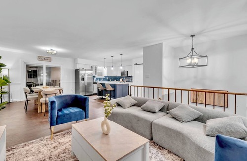 Cape Saint Claire House | Beautiful Annapolis Home Near the Beach with a fitness room