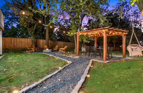 Cape Saint Claire House | Beautiful Annapolis Home Near the Beach with a fitness room