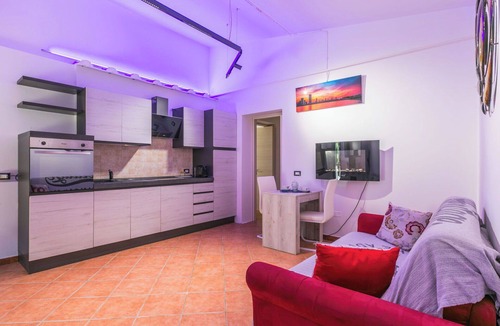 Casale Marittimo Apartment | Beautiful apartment for 4 guests with pool, A/C, WIFI, terrace and pets allowed