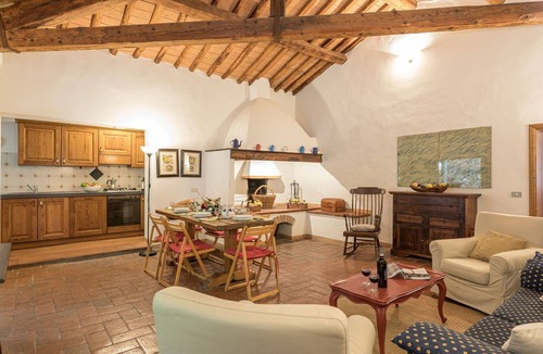 Gambassi Terme Villa | Beautiful apartment in villa with pool, WIFI, TV, terrace and panoramic view, close to San Gimig.