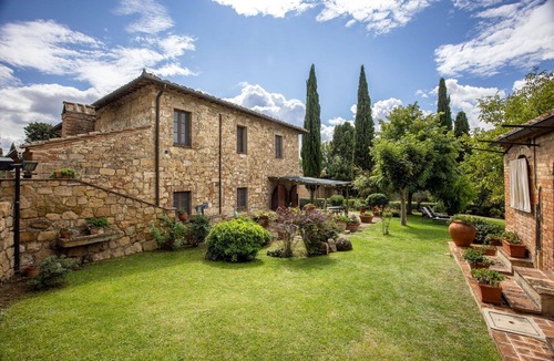 Pienza House | Beautiful apartment in villa for 2 people with WIFI, A/C, close to Montepulciano