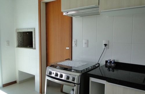 Lagoa Pequena Apartment | Beautiful apartment in front of the sea with view of the beach - 3 suites for 8 people