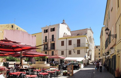 Lido Apartment | Beautiful apartment for 4 guests with WIFI, A/C, TV, balcony and pets allowed