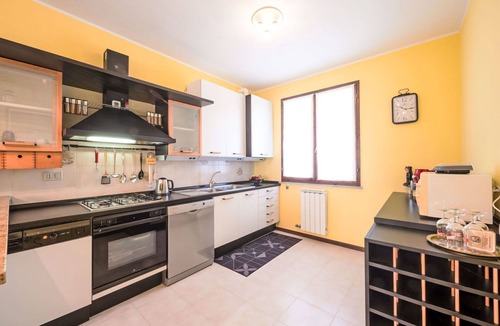 Vernazza Apartment | Beautiful apartment for 5 guests with A/C, WIFI, pool, TV and terrace
