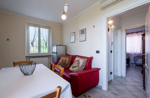Vinchio Apartment | Beautiful apartment for 2 guests with A/C, WIFI, pool, terrace, pets allowed and panoramic view