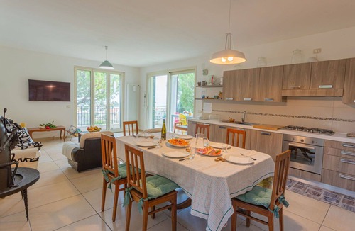 Foggetta Apartment | Beautiful apartment for 6 guests with WIFI, TV, terrace, pets allowed and panoramic view