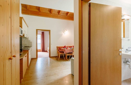 Solda Apartment | Beautiful apartment for 4 guests with WIFI, TV, terrace, pets allowed and panoramic view