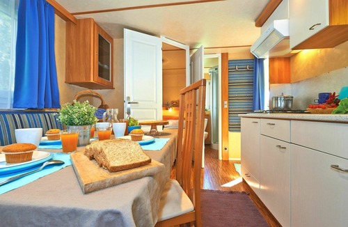 Baia Domizia House | Beautiful apartment in villa for 5 guests with WIFI, A/C, pool and terrace