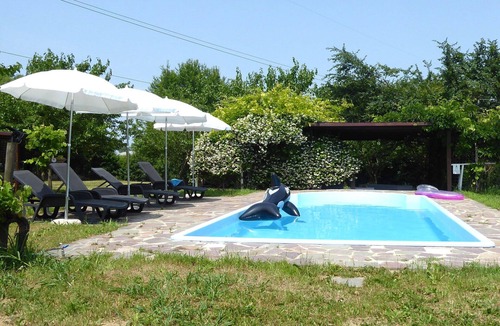 Silea House | Beautiful apartment in villa for 4 people with WIFI, A/C, pool, patio and pets allowed