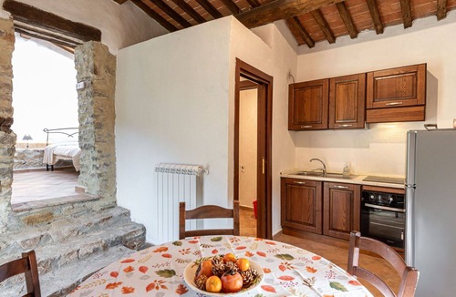 Arcidosso House | Beautiful apartment in villa for 2 guests with patio and pets allowed