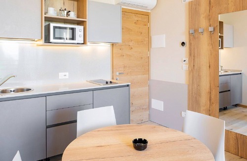 Costermano Apartment | Beautiful apartment for 4 people with pool, A/C, WIFI, TV and patio