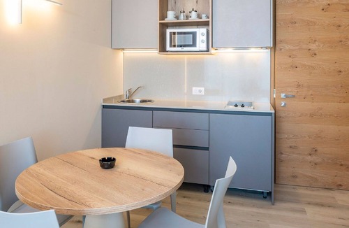 Costermano Apartment | Beautiful apartment for 4 people with pool, A/C, WIFI, TV and patio