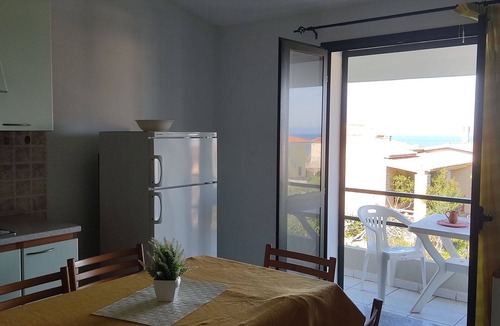 La Ciaccia Apartment | Beautiful apartment for 6 guests with pool, WIFI, TV, balcony and pets allowed, close to Castels.