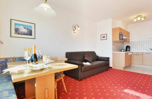 Albions Apartment | Beautiful apartment for 4 guests with WIFI, pool, TV, terrace and pets allowed