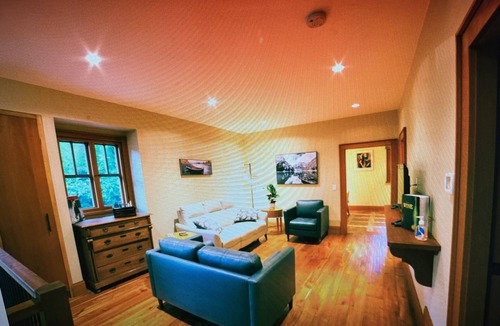 Sardis House | beautiful appointed suite on the chilliwack river valley hobby Farm