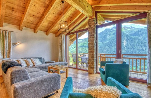Kaprun House | Beautiful Austrian style Chalet at the ski slope