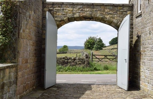 Hollow Meadows House | Beautiful Barn Conversion in a rural location, The Peak District National Park