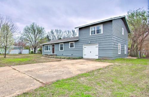 Bartlesville House | Beautiful Bartlesville Family Home with Game Room!