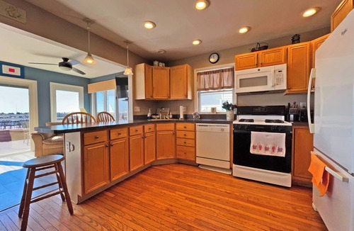 Cape May Court House House | Beautiful Bayfront Home near the Best of Avalon!