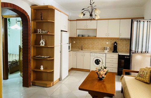 Paralia Ofryniou Condo | Beautiful Beach Appartment Vicky, 2 min Fussweg Strand