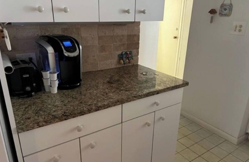 Key Colony Beach Condo | Beautiful Beach Condo Key Colony Beach Marathon Florida Available April 2024
