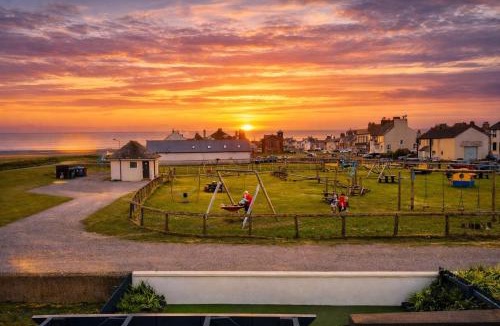 Allonby House | Beautiful Beach Front Cottage