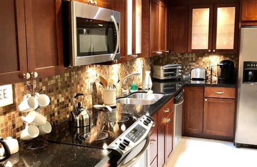 Hollywood South Central Beach Condo | Beautiful beach front condo with a magnificent beach and pool view.