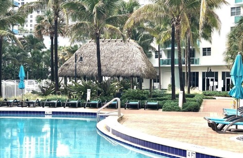 Hollywood South Central Beach Condo | Beautiful beach front condo with a magnificent beach and pool view.