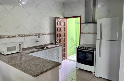 Balneario Gaivotas House | Beautiful beach house, 3 bedrooms, living room, dining room, kitchen, barbecue, garage, Wi-Fi.