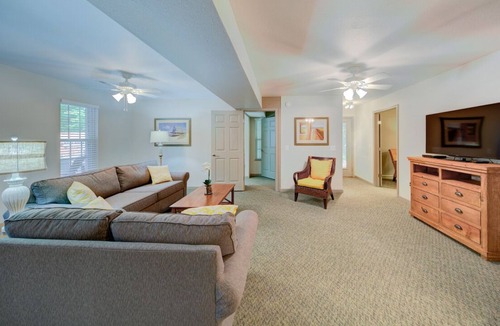 Sea Scape Resort | Beautiful Beaches & Fun Activities! Waterpark, Volleyball, Hiking