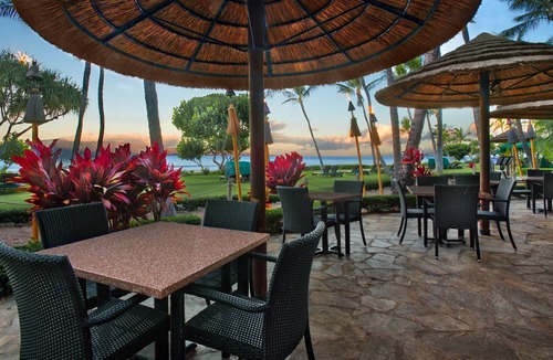 Lahaina Resort | BEAUTIFUL BEACHFRONT OCEAN CLUB RETREAT + PREMIUM AMENITIES, 2BR MOLOKAI SUITE