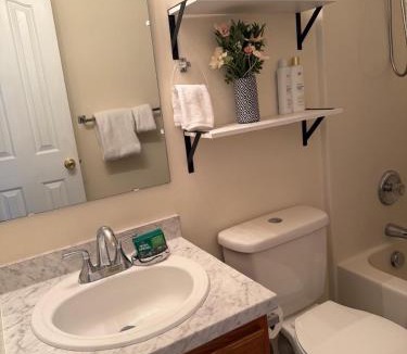 Charlotte House | Beautiful Bed and Bath in Charlotte