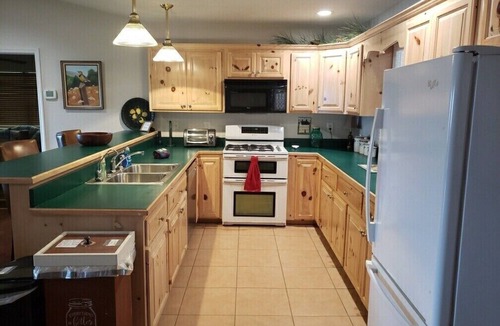 Hiawassee Cabin | Beautiful BelAire Overlook, Mtn-Lake View, Pool Table. Great Rates!