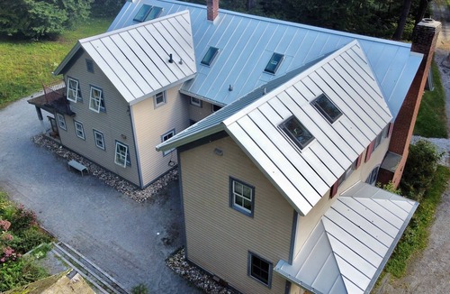 Alford House | Beautiful Berkshire Farm House on 160+ Acres
