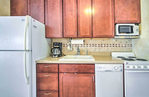 Brigantine Apartment | Beautiful Brigantine Condo - Walk to Beach!