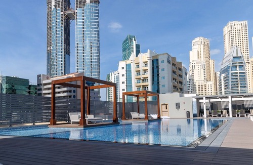 Dubai Marina Apartment | Beautiful Bright 2BR Apartment With Stunning Marina Views